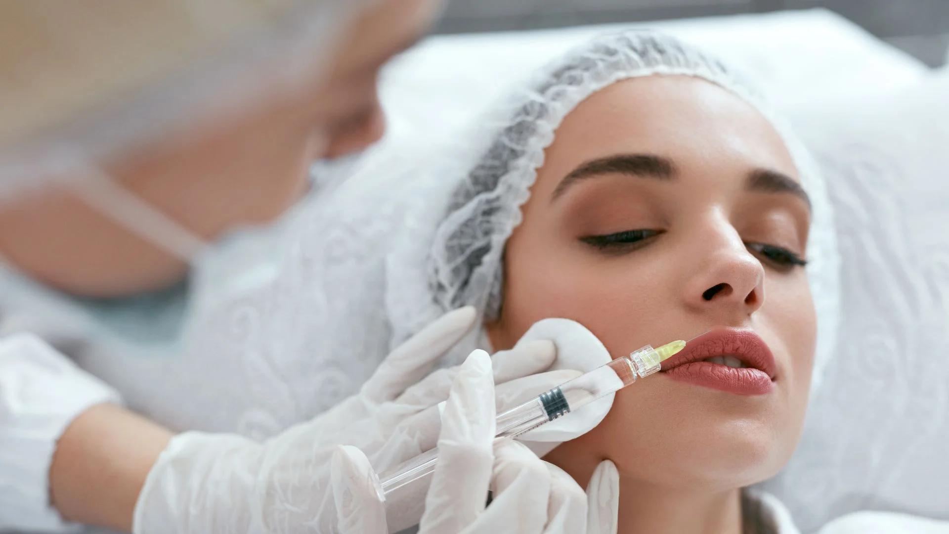 Eleva tus labios con confianza y seguridad.